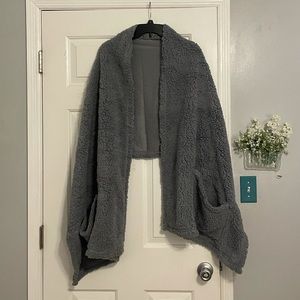 Brand New Shawl-like Robe